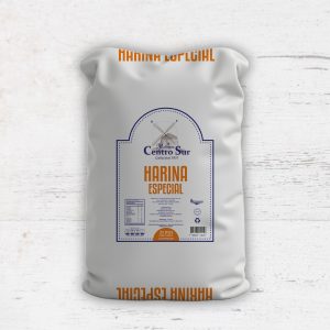 bolsa harina especial molinera centro sur en cocina industrial