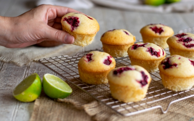 Muffins de limón y frambuesa